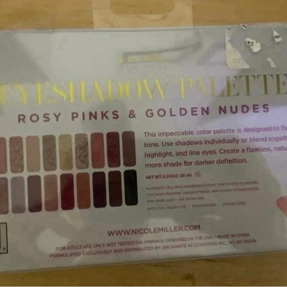 Nicole Miller Rosy Pinks & Golden Nudes Eyeshadow Palette - Picture 3 of 3